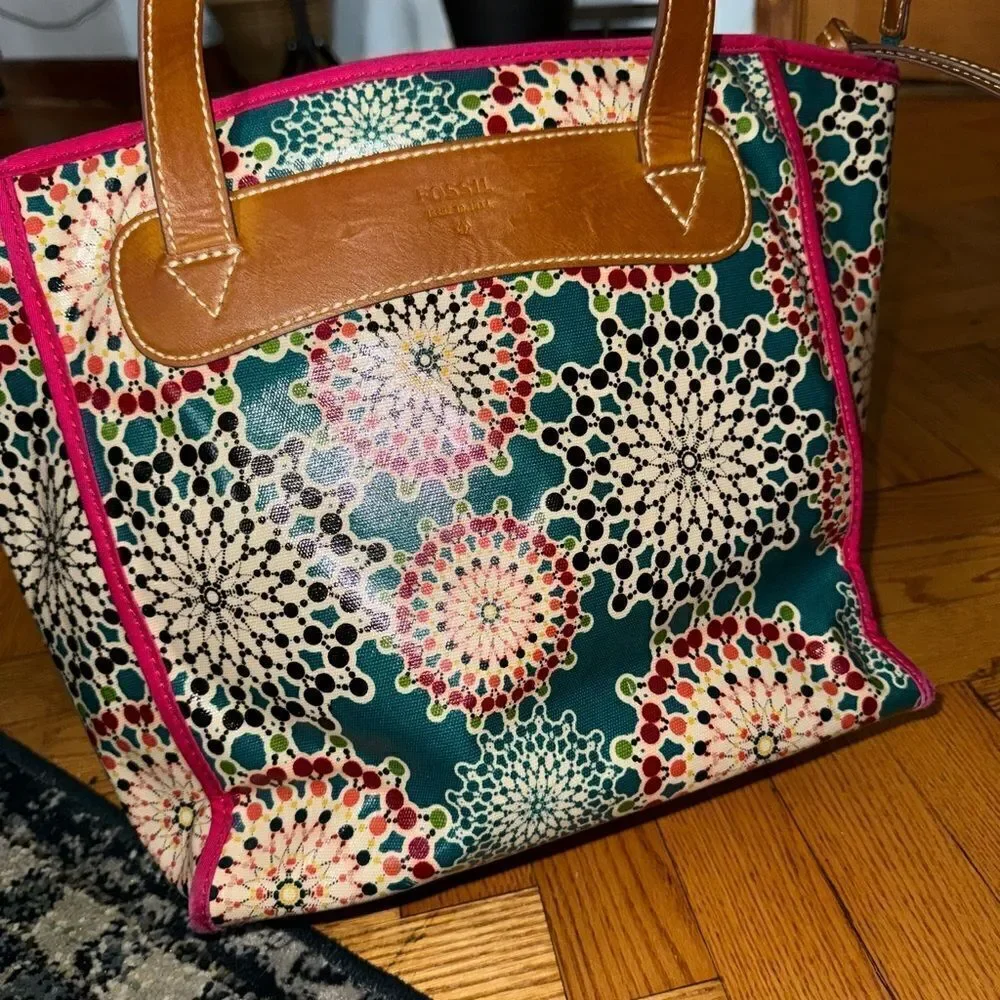 FOSSIL Geometry Prints Coated Canvas Shoulder Tote Bag #SHB1344 EUC